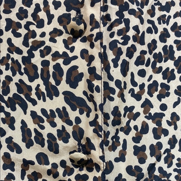 100% Silk Leopard Print Button Down Shirt - Picture 3 of 7